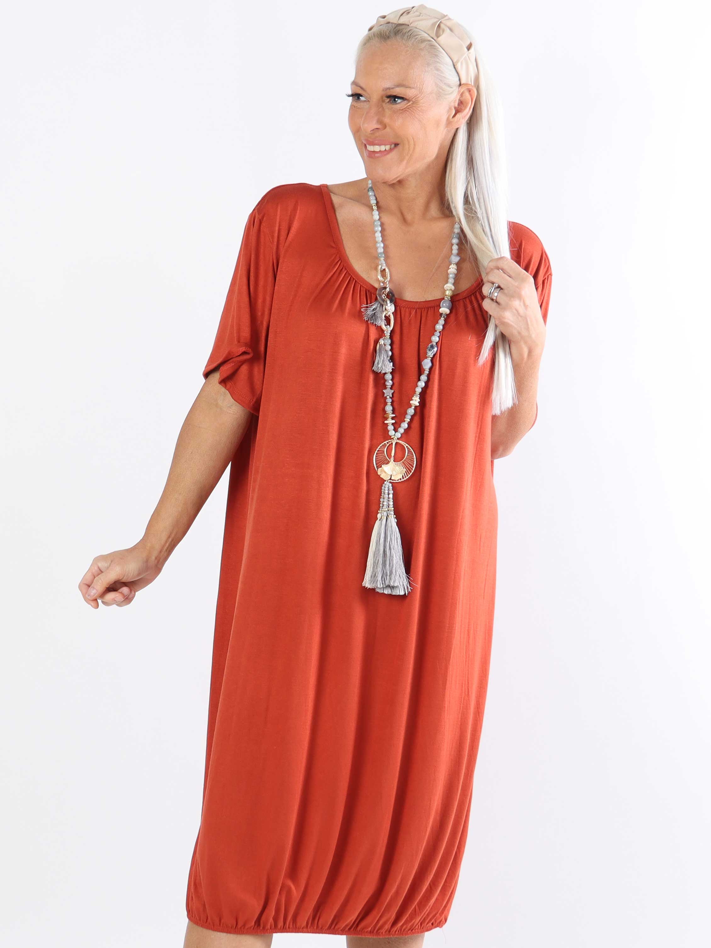 Miracle Dress - Basic plus size klänning i viskos med resår nedtill